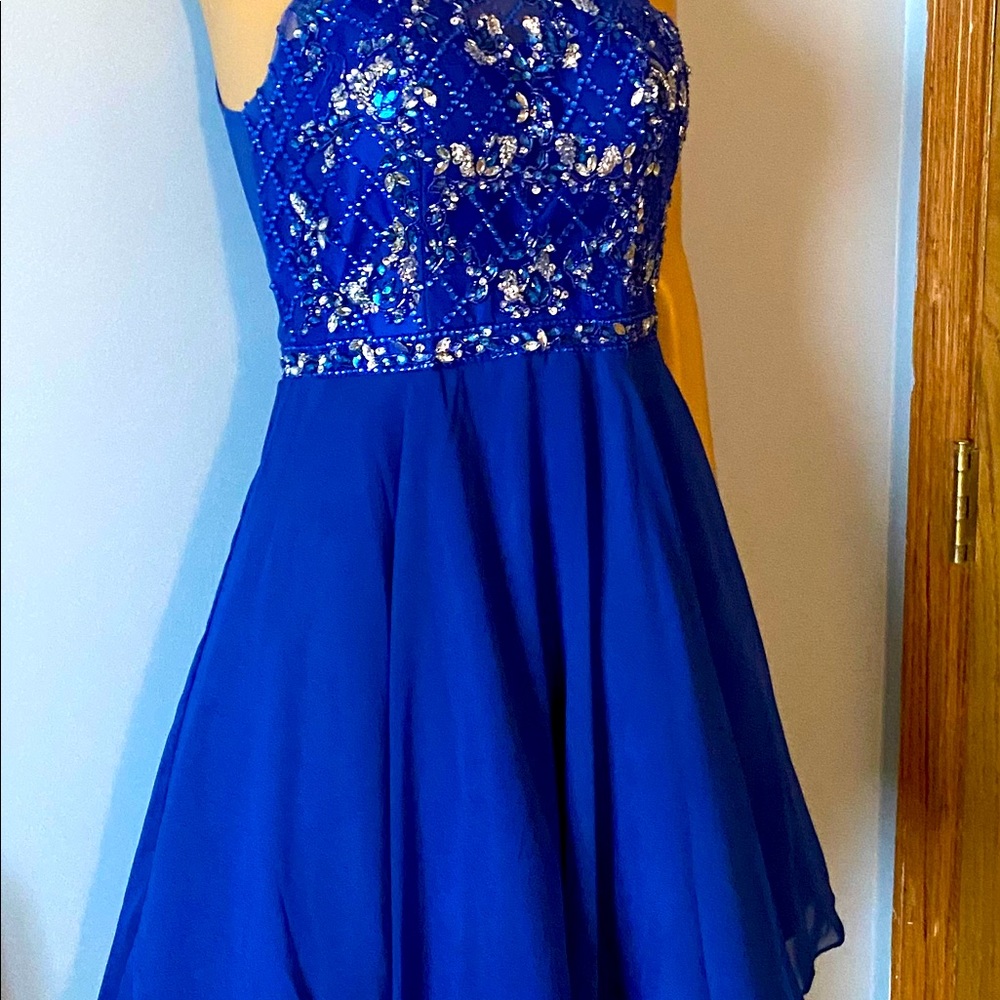 Juniors special occasion dress